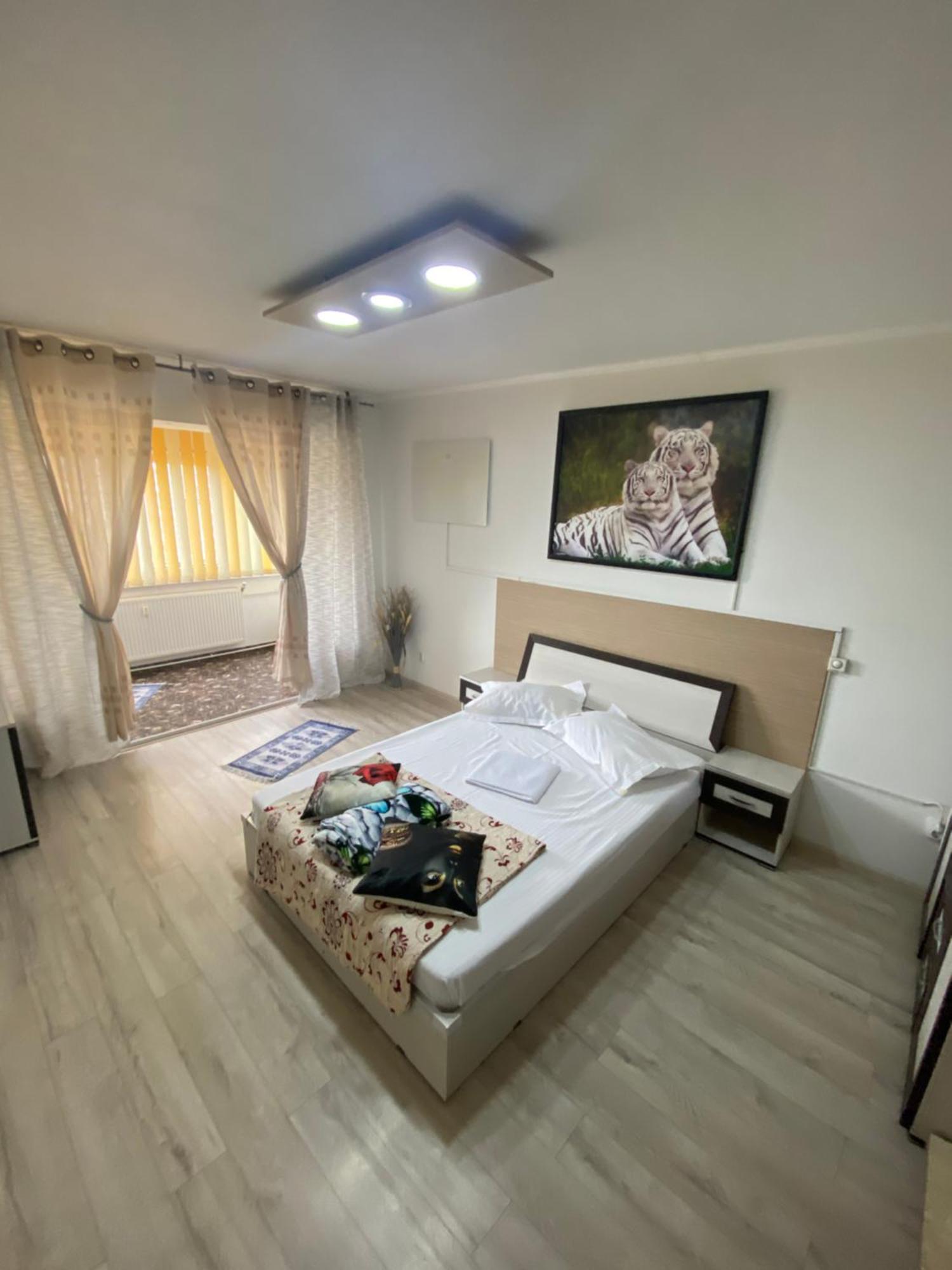 Apartment Darvys Galaţi Exterior foto